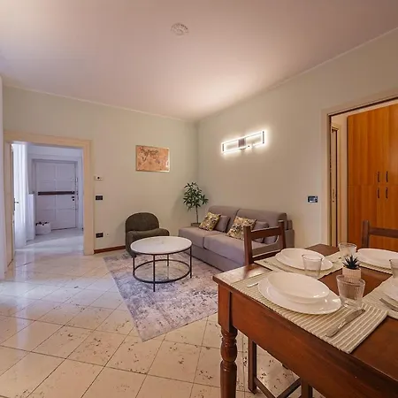 شقة Salvia House, Center